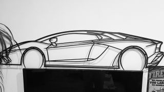 Kovová elegance na zdi! 🖤 Představujeme jedinečnou kovovou dekoraci Lamborghini Aventador, která dodá vašemu interiéru...